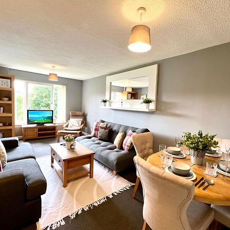 Spacious 2 Bed-Flat In Glasgow City - Free Parking Екстериор снимка
