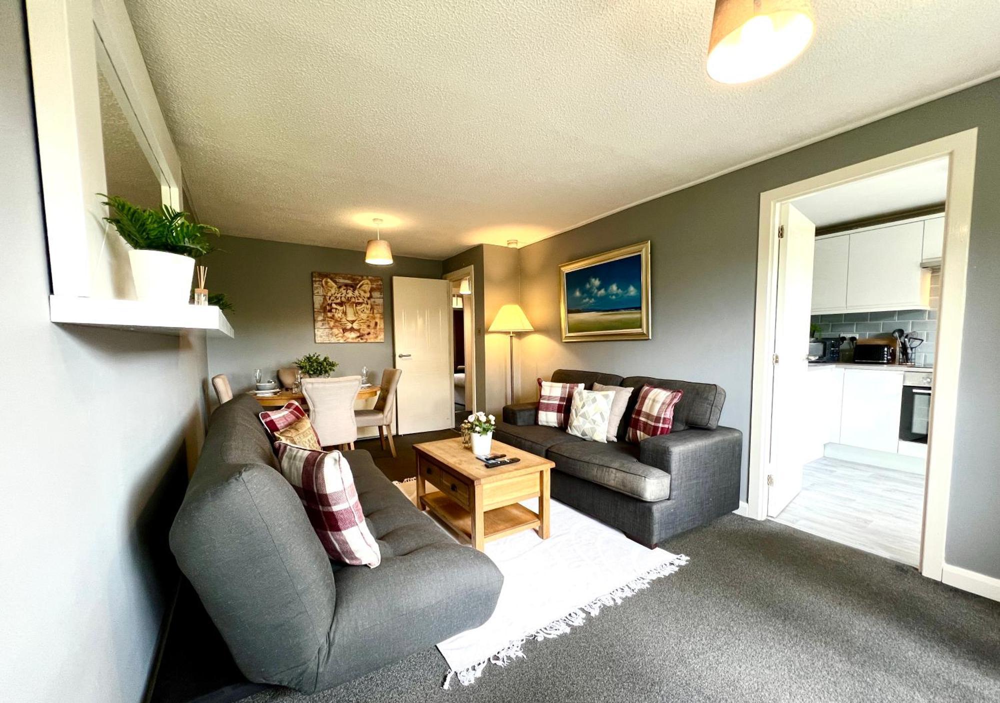 Spacious 2 Bed-Flat In Glasgow City - Free Parking Екстериор снимка