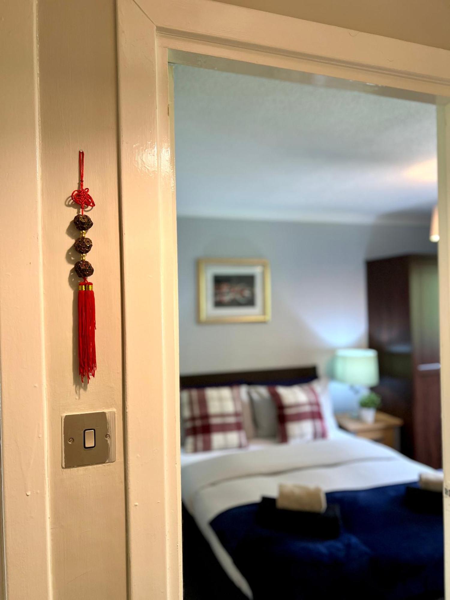 Spacious 2 Bed-Flat In Glasgow City - Free Parking Екстериор снимка
